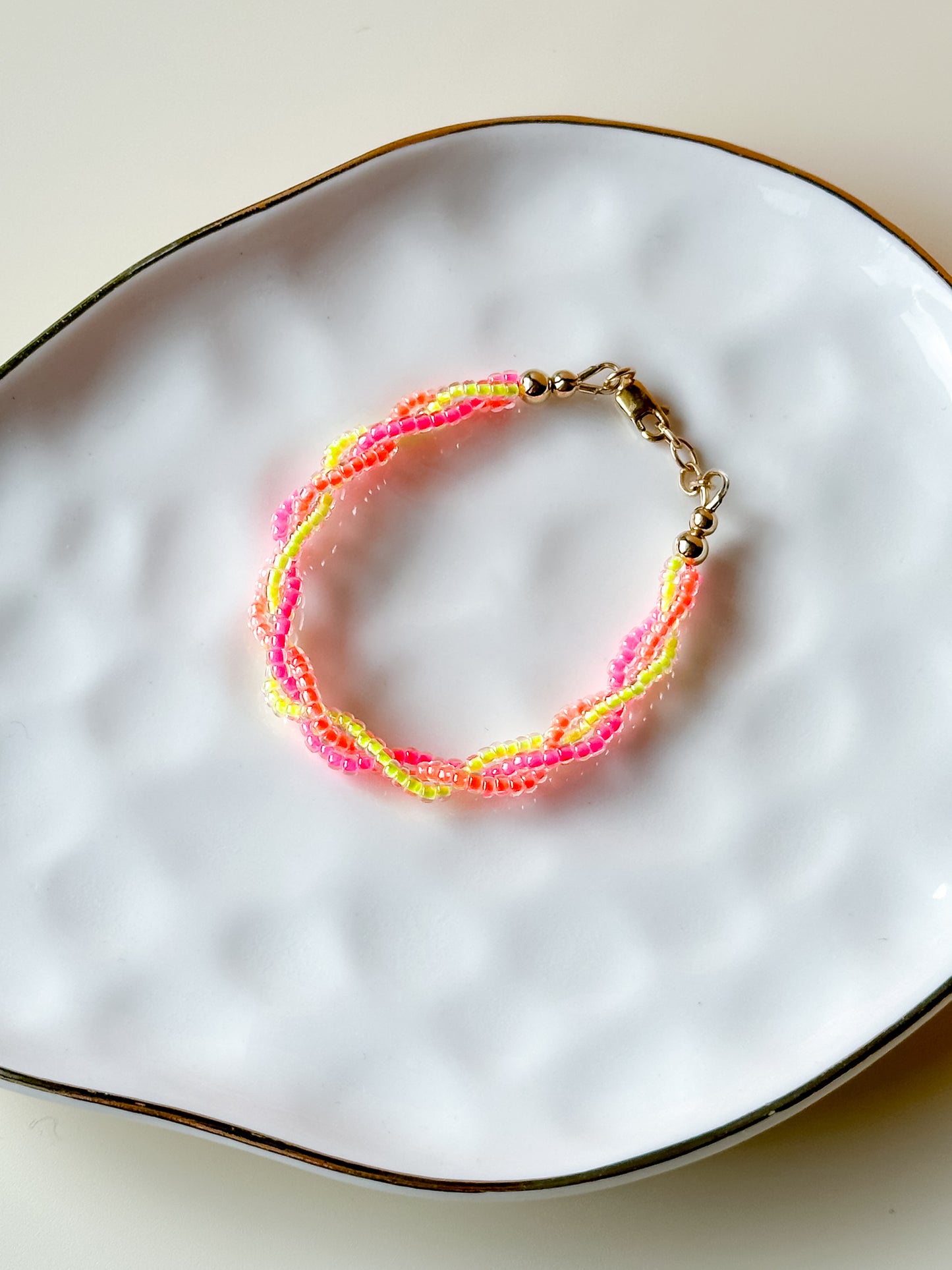 neon twist bracelet