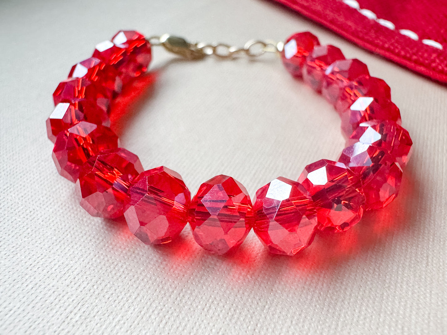 crimson glow bracelet