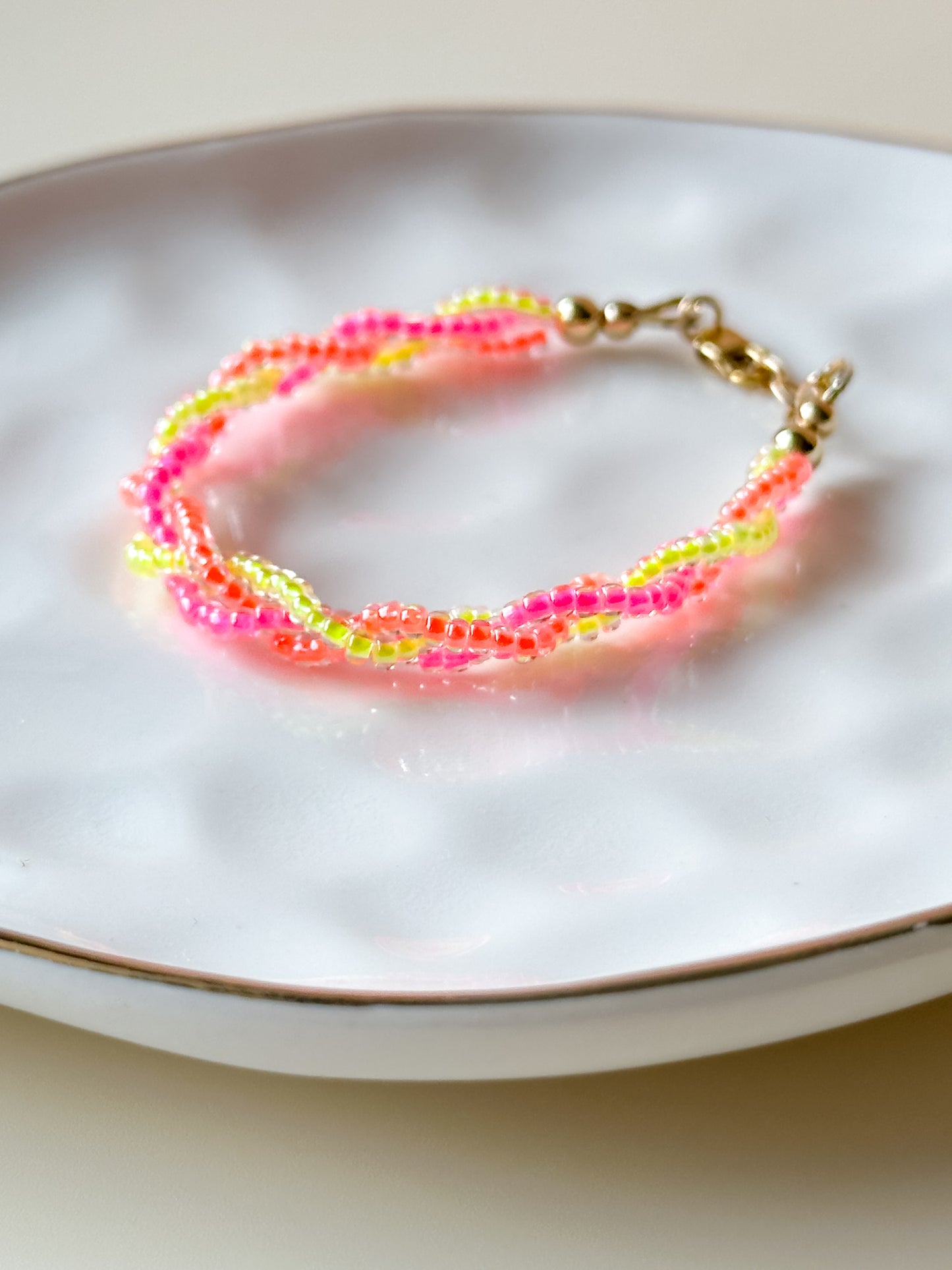 neon twist bracelet