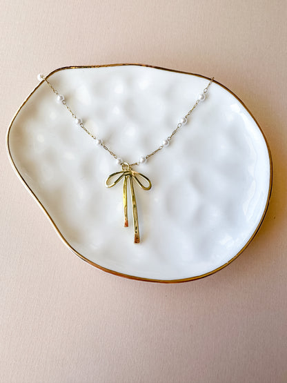 gold bow necklace